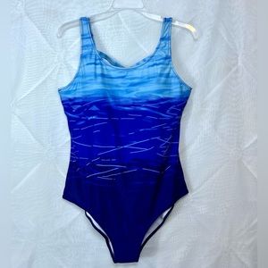 New Women’s Blue Pattern One Piece Swimsuit / Large